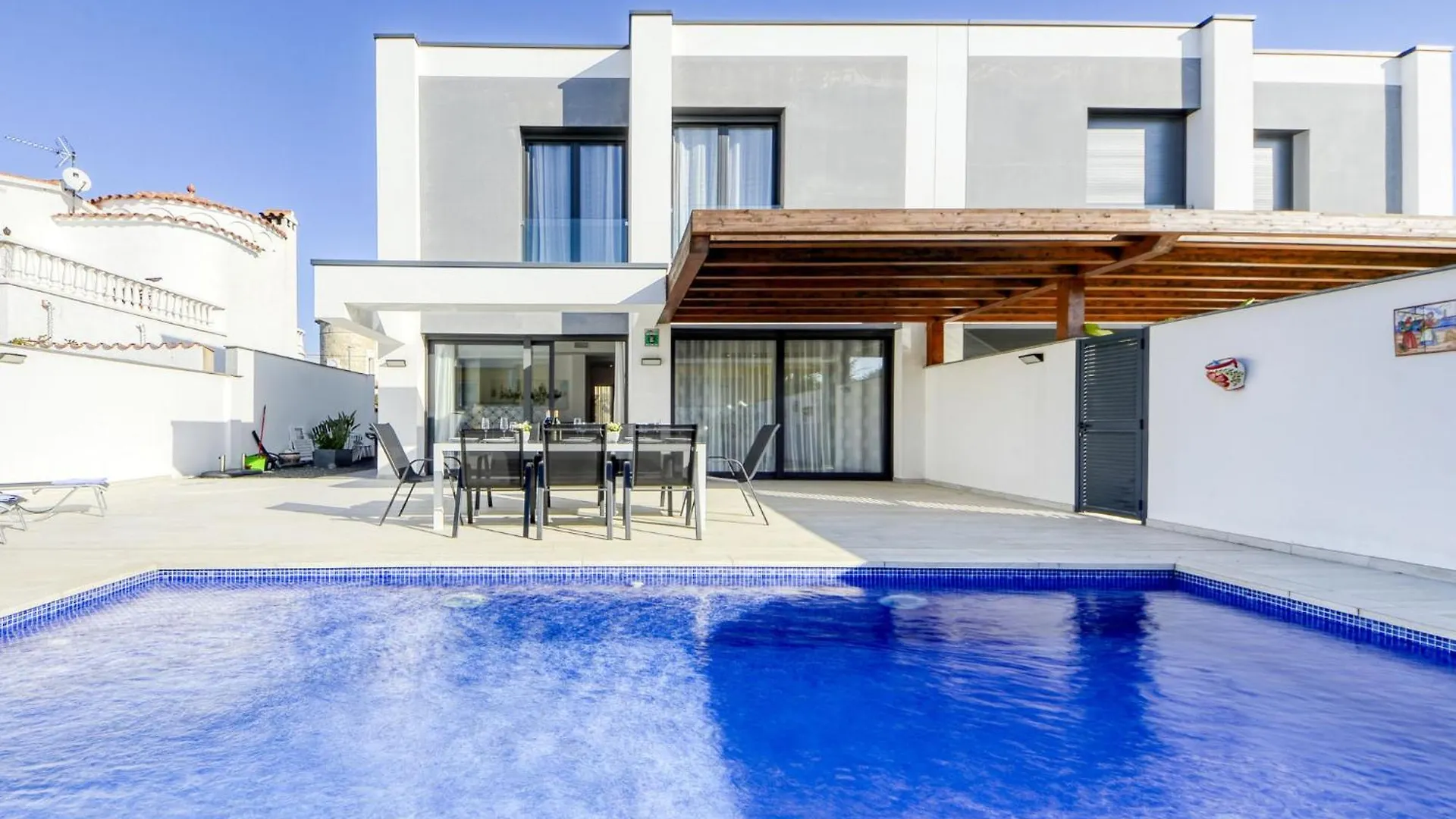 Holiday Home Mon Petit Paradis By Interhome Empuriabrava